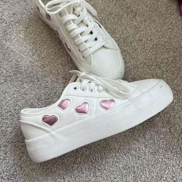 Sincerly Jules Shoes - Sincerely Jules Women's Sneakers White With Pink Heart Size 6.5m